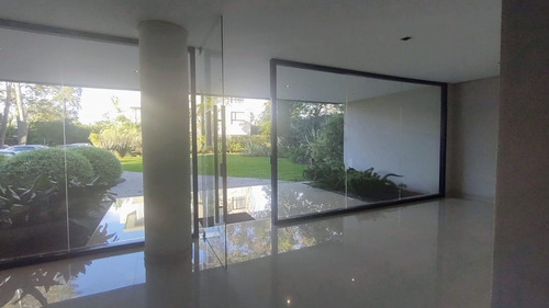 Imagen 13 de 18 de Venta De Departamento En Villa De Mayo