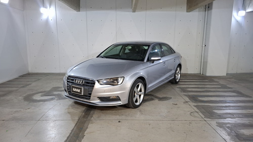 Audi A3 1.8 TFSI AMBIENTE S TRONIC