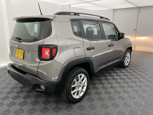 Imagen 12 de 25 de Jeep Renegade 1.8 1.8 Sport Plus