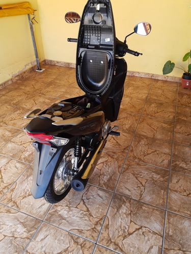 Imagem 3 de 3 de Honda Biz 110i