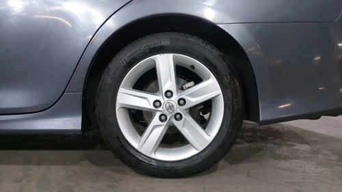 Toyota Camry 3.5 SE V6 6AT