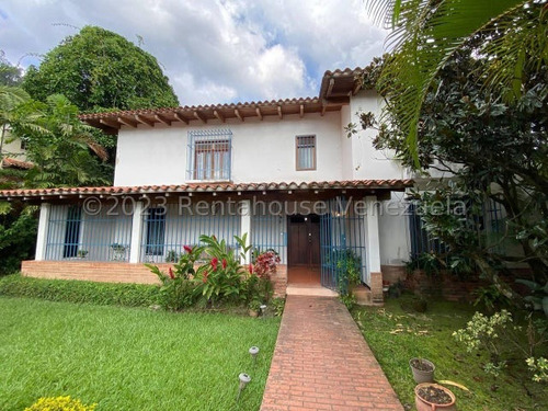 Venta De Cómoda Casa En El Country Club