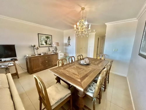 Imperiale En Alquiler Con 3 Suite Y Vista A La Brava
