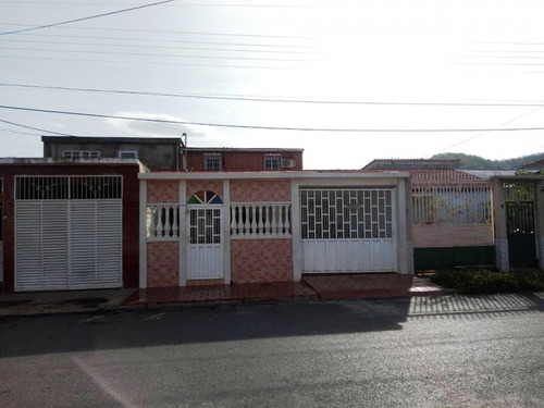 Imagen 7 de 11 de Casa Urbanizacion Villa Cristóbal Colón