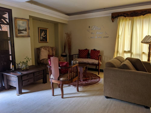 Angelica Acosta Vende Espectacular Casa Con Arquitectura Y Confort De Ambiente Contemporáneo En Guataparo Country Club