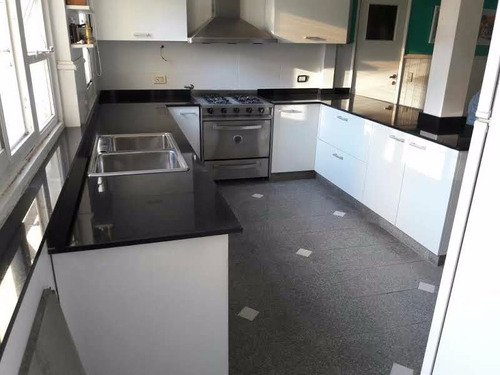 Imagen 5 de 10 de Mesada Granito Negro Brasil, Cocina - Forma Y Diseño