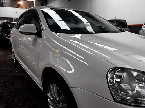 Volkswagen Vento 1.9 I Luxury Dsg