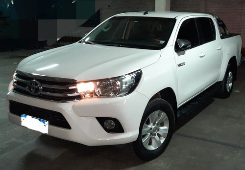 Imagen 1 de 7 de Toyota Hilux 2017 2.8 Cd Srv 177cv 4x2