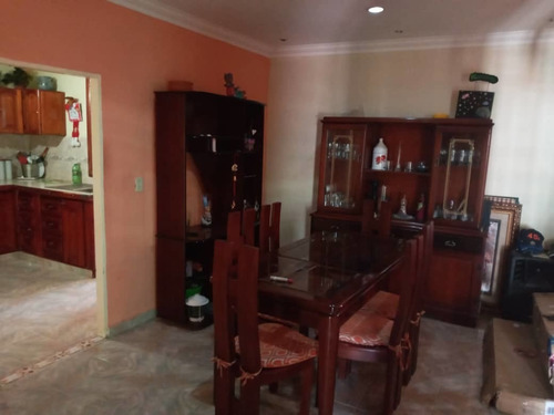 Imagen 5 de 14 de Casa En Venta Urb. Alberto Ravell Con Piscina