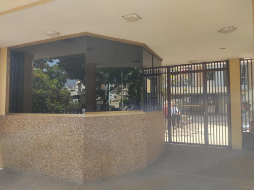 Mh - Vendo Bonito Apartamento 75 M2, 3h, 2b, 2ptos Techados, Maletero. Los Chaguaramos