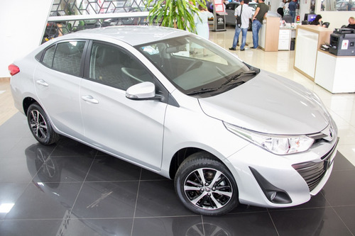 Toyota Yaris Sedan 1.5 Xs Connect Cvt (flex)