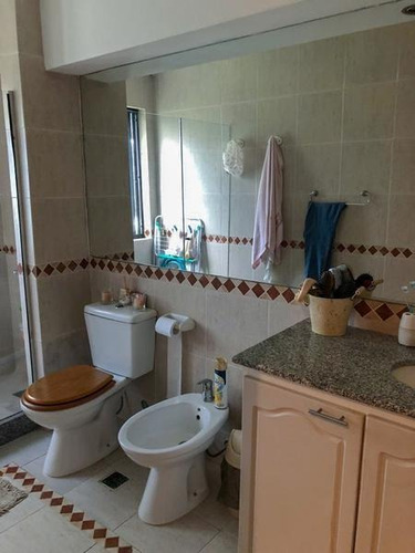 Venta Casa Colinas De Carrasco Tres Dormitorios