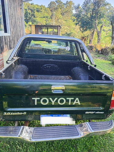 Toyota Hilux 3.0 Srv Cab. Dupla Turbo 4x4 4p