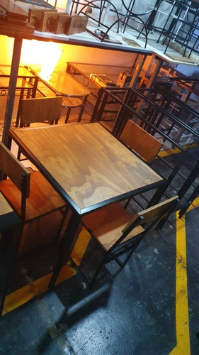 Imagen 8 de 8 de Mesa Bar Cervecera 85x85 Industrial + 4 Sillas Hierro Epoxi