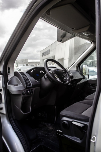 Ford Transit 2.2 Furgon Mediano 350m