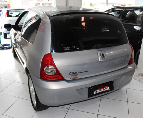 Renault Clio Hatch. Authentique 1.0 16v