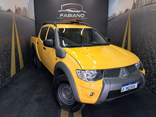 Mitsubishi L200 SAVANA 3.2 4X4 16V TURBO INTERCOOLER DIESEL 4P MANUAL