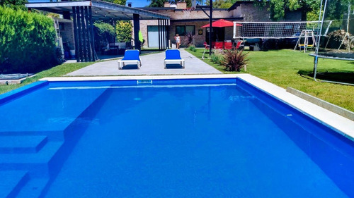 Imagen 11 de 11 de Venta Casa / 635 Bis Y 11 Bis / 3 Dormitorios / Piscina