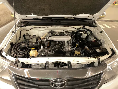 Toyota Hilux 2.5 Imv 100 hp 4x4