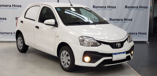 Imagen 2 de 11 de Toyota Etos Aibo 1.5 Caja De 6ta Utilitario Romera Tandil