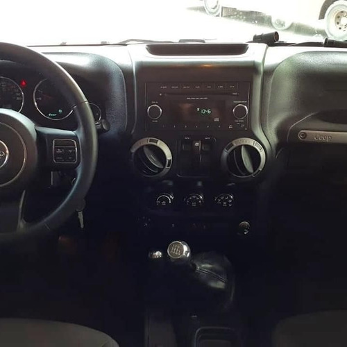 Imagen 3 de 14 de Jeep Wrangler 3.6 Sport 284hp Año 2016 3pt As Automobili