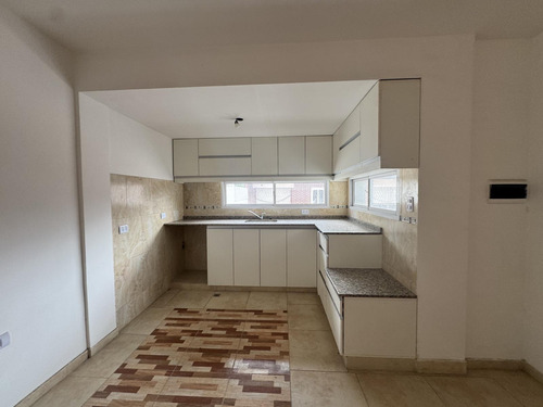 Ph En Venta 3 Amb. Loma Hermosa Tres De Febrero