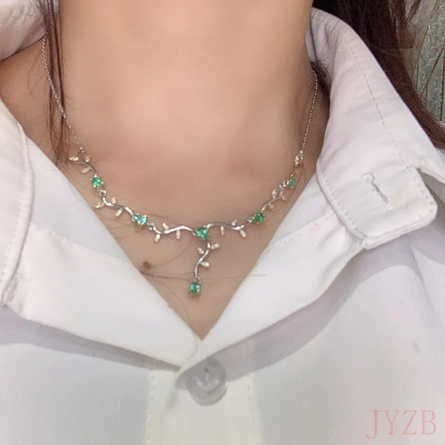 Collar,aretes,anillo,esmeralda.natural.plata.y Orocertif