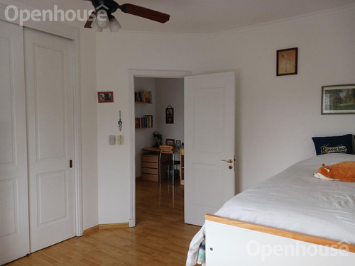 Casa En Venta En Barrio Los Jazmines Con Piscina