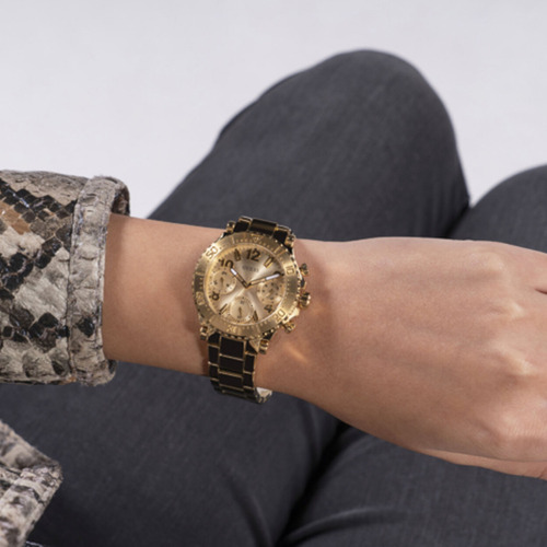 Reloj De Pulsera Guess Cosmic Gw0465l1 analógico color dorado