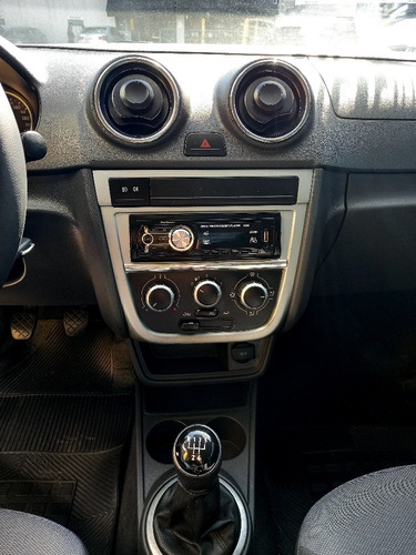 Imagem 12 de 19 de Volkswagen Saveiro 1.6 Trend Cab. Estendida Total Flex 2p
