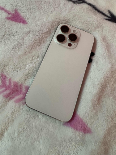 iPhone 15 Pro (Usado)