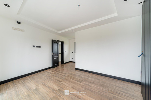 Venta - Casa 5 Ambientes - A Estrenar - Barrio Privado Arenas Chico