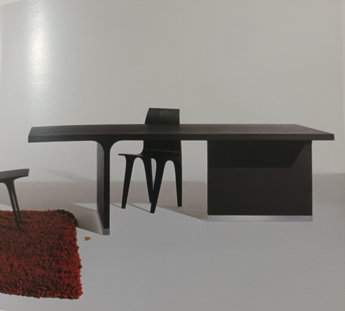 Título: Novo Design De Móveis - Manual De Decoração E Mobiliário. (Usado)
