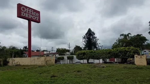 Terreno De 1700 M2 En Av Morelos Inmejorable Ubicación | Metros Cúbicos