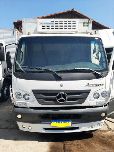 Imagem 2 de 15 de Caminhão 3/4 Mercedes-benz Accelo 815 No Baú Refrigerado