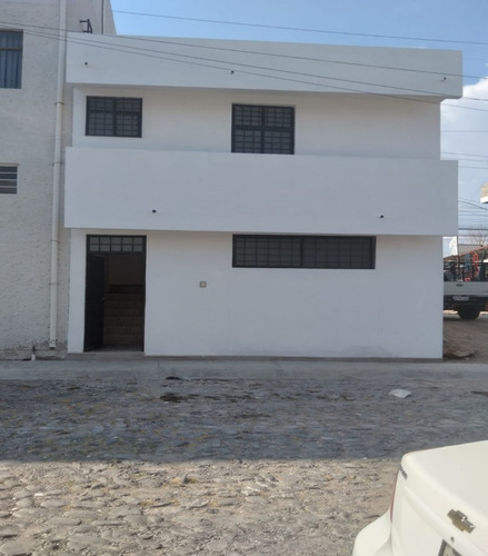 Imagen 1 de 10 de Oficina En Renta Planta Alta, Av De La Luz