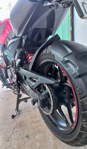 Imagen 5 de 14 de Bajaj Rouser Ns 200