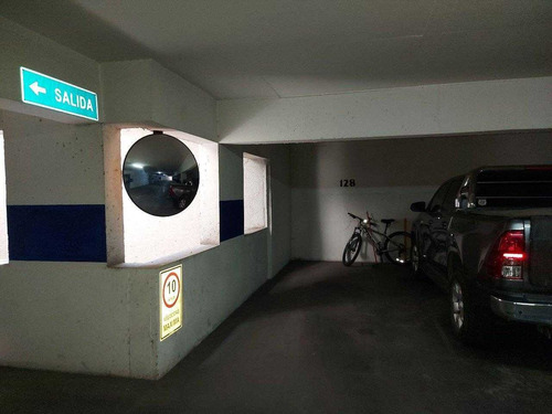 Imagen 7 de 7 de Estacionamientos - Metro Alcántara