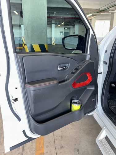 Nissan Frontier 3.8 V6 Pro-4X 4Wd At