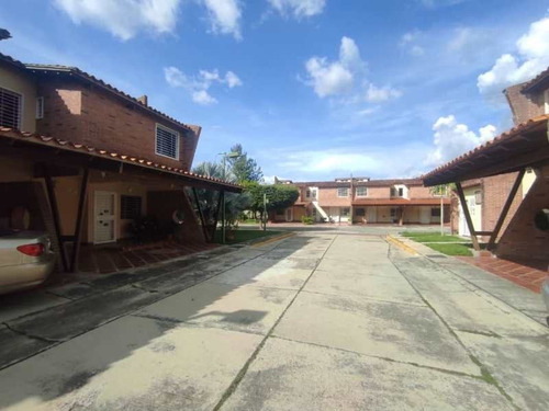 Imagen 15 de 15 de Townhouse En Urb. Villa Jardin, San Diego 04127407774 (foth-245)