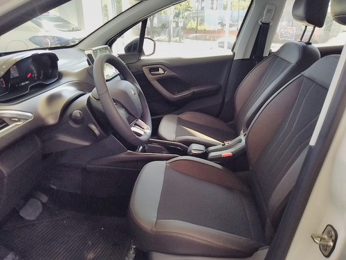 Imagen 9 de 15 de Nuevo Peugeot 2008 Sport 1.6 Thp Tiptronic Am2022 Andres