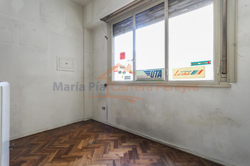 Venta Departamento 4 Ambientes Piso 6º Frente Azcuenaga Y Av Cordoba A Reciclar