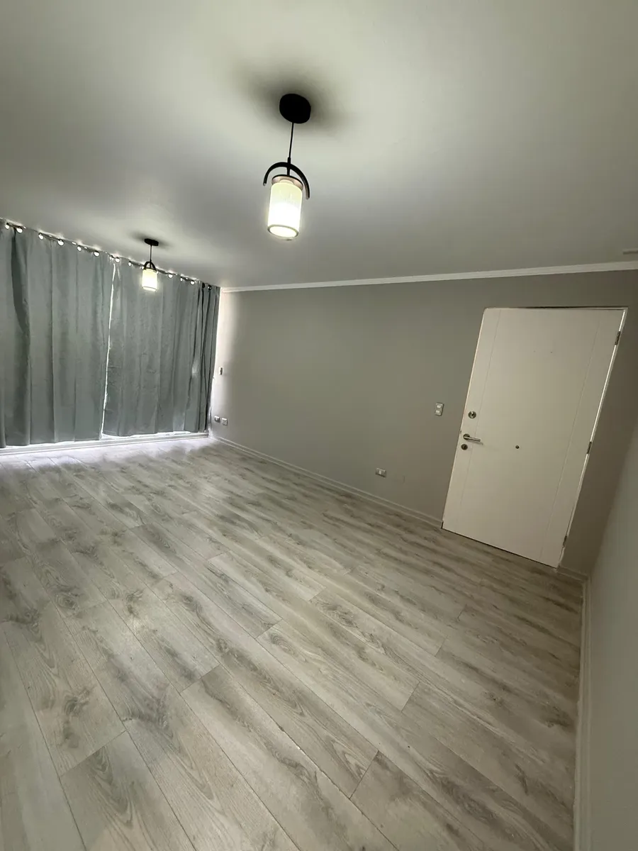 Imagen 2 de 10 de Departamento Amplio Y Remodelado En Quilpué, Vende Su Dueño