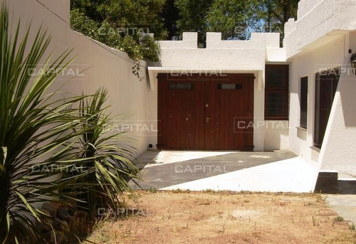 Casa En Venta Y Alquiler Parada 4 Playa Mansa. 100 Mts. Del Mar- Ref: 24826