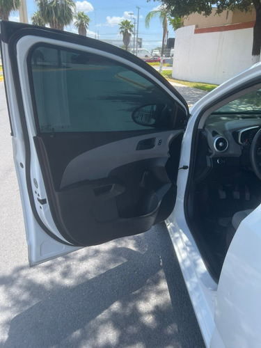 Chevrolet Sonic 1.6 Ls Mt