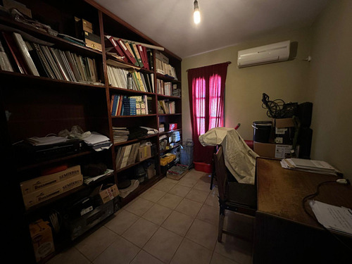 Venta Casa 3 Dorm Planta Baja Villa Belgrano Pileta Y Cochera