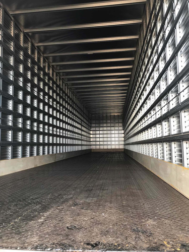 Imagem 10 de 10 de Carreta Bau Rodofort Zero 30 Paletes Com Pneus