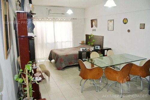 Imagen 2 de 11 de Departamento - Moron