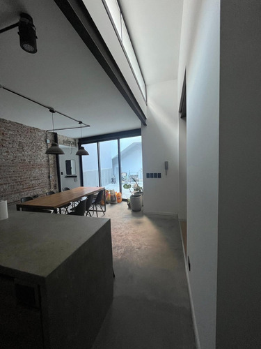 Inmobiliaria Vende Ph En Caballito Canchero Y Moderno Refaccionado
