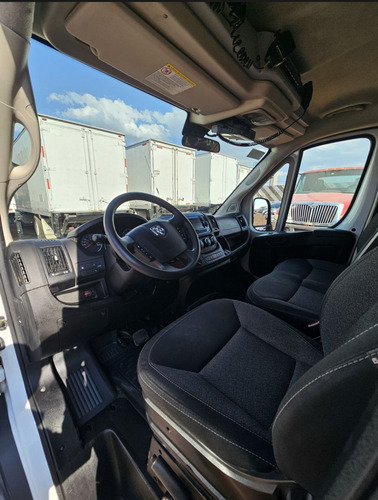 Ambulancias De Traslado Tipo 1 Ram Promaster Modelos 2018
